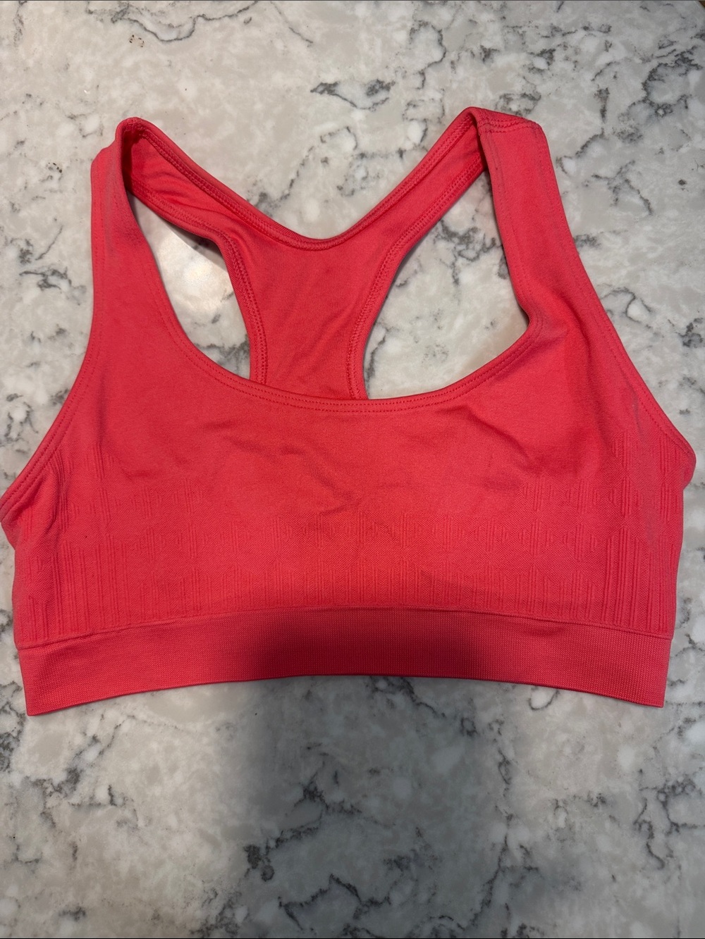 barely there Coral Pink Racerback Seamless Sports Bra/Size Medium